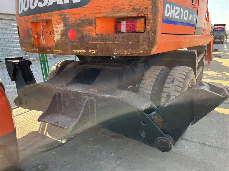 Oorspronkelijke gebruikte Doosan DH210W wielgraafmachine Gebruikte Doosan 21 ton wielgraafmachine