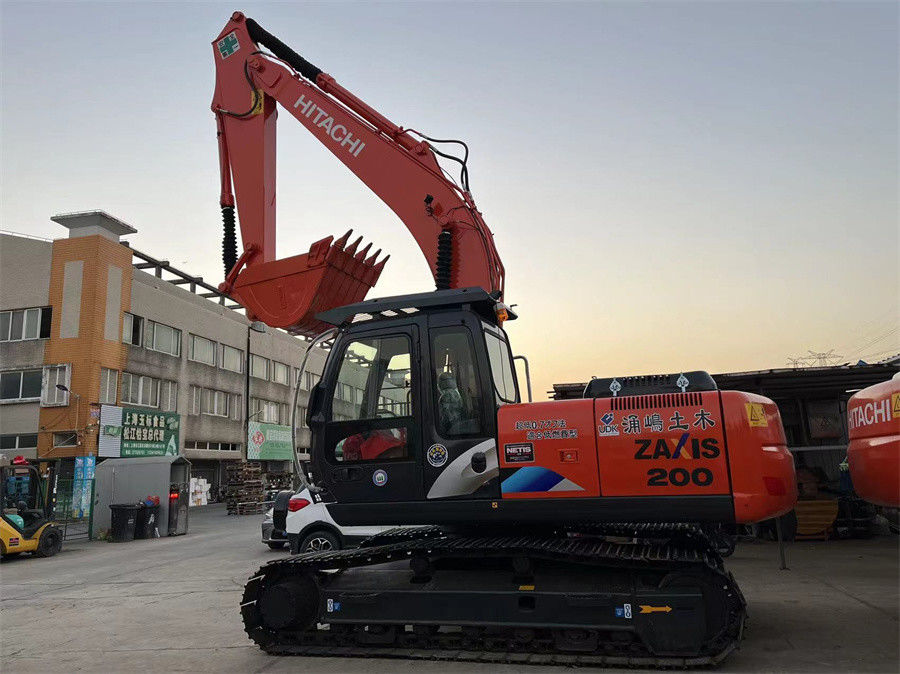 Gebruikt Japan 2021jaar Hitachi ZX200 graafmachine Uitstekende staat Rode kleur