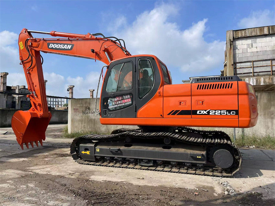 Gebruikte Doosan DX225 graafmachine gemaakt in Korea goede staat laag brandstofverbruik
