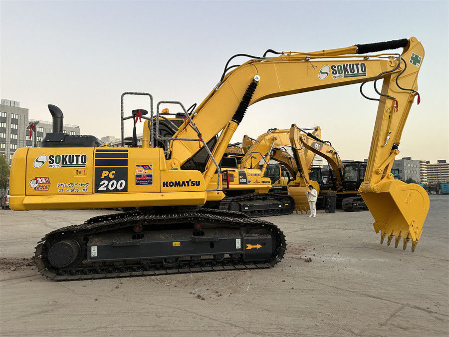 90% Nieuw Gebruikt Crawler Type Komatsu PC200 Japan Vervaardiging Uitstekende prestaties Lichtafgebruikt