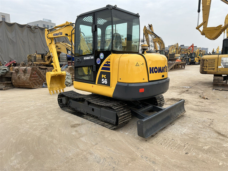 Kleine Japan Komatsu PC56 Gebruikte Hydraulische Graafmachine Mini Grootte Gewicht 5 Tonnen Met Blaad