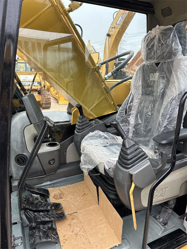 Crawler Moving Type Gebruikte Caterpillar Excavator 320D2 voor uw bouwbehoeften