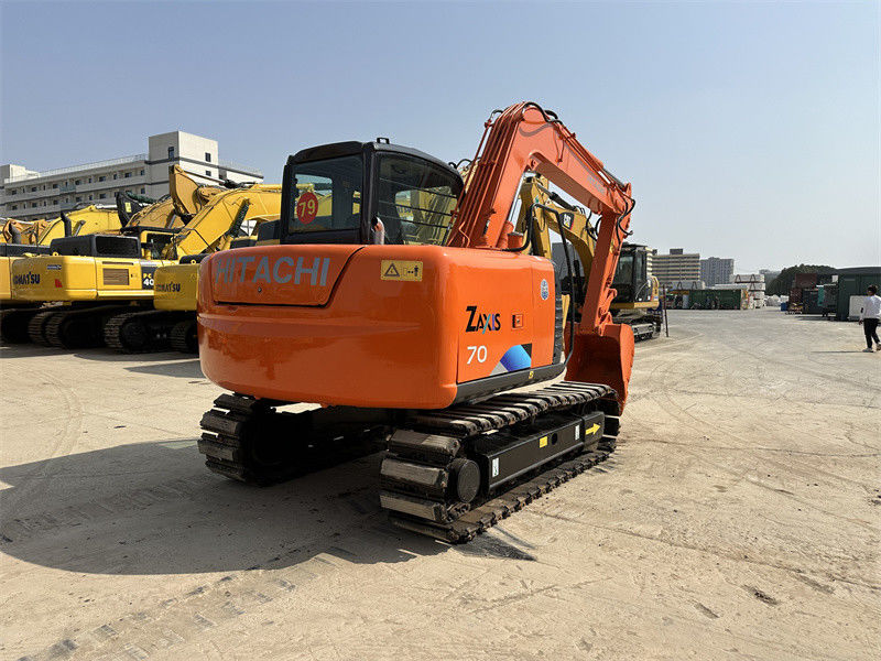 Gebruikte Hitachi ZX70 mini graafmachine met rubberen spoor 7 ton mijnen graafmachine