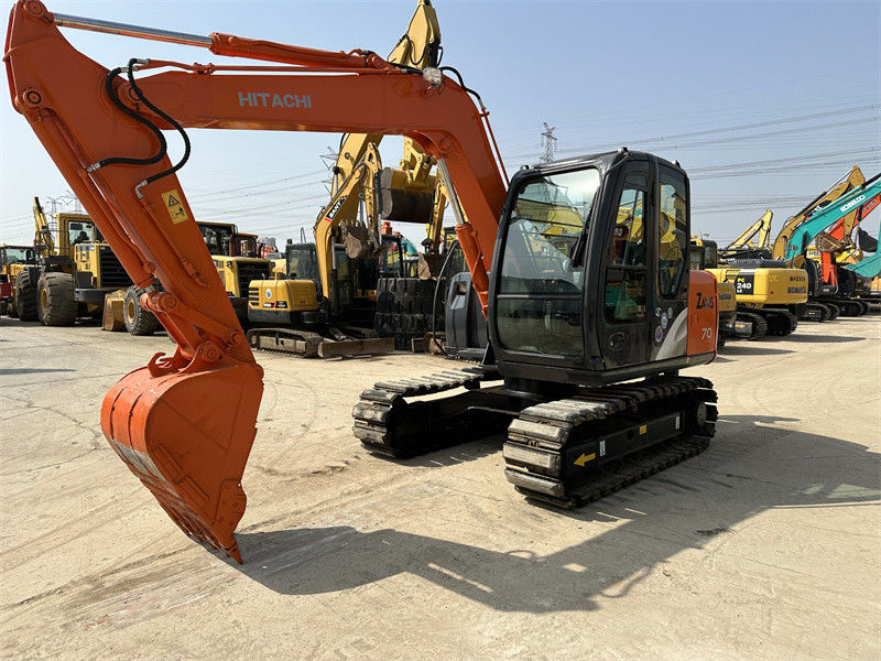 Gebruikte Hitachi ZX70 mini graafmachine met rubberen spoor 7 ton mijnen graafmachine