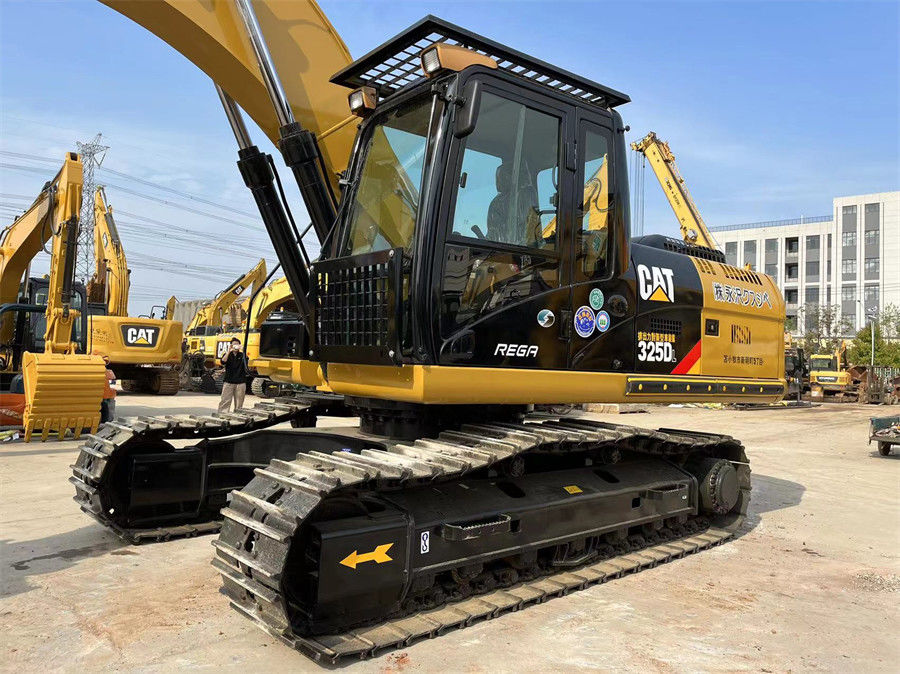 CAT 325DL Hydraulische graafmachine Japan gemaakt met C7 motor 1,4m3 emmercapaciteit.
