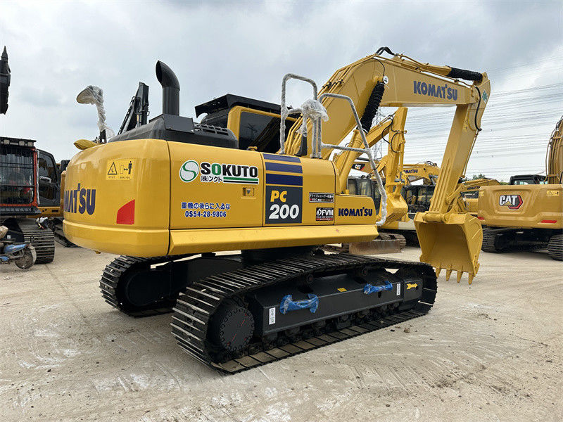 Gebruikte Komatsu PC200-8 Gebruikte Japan graafmachine Uitstekende staat Middengrote Hydraulische graafmachine