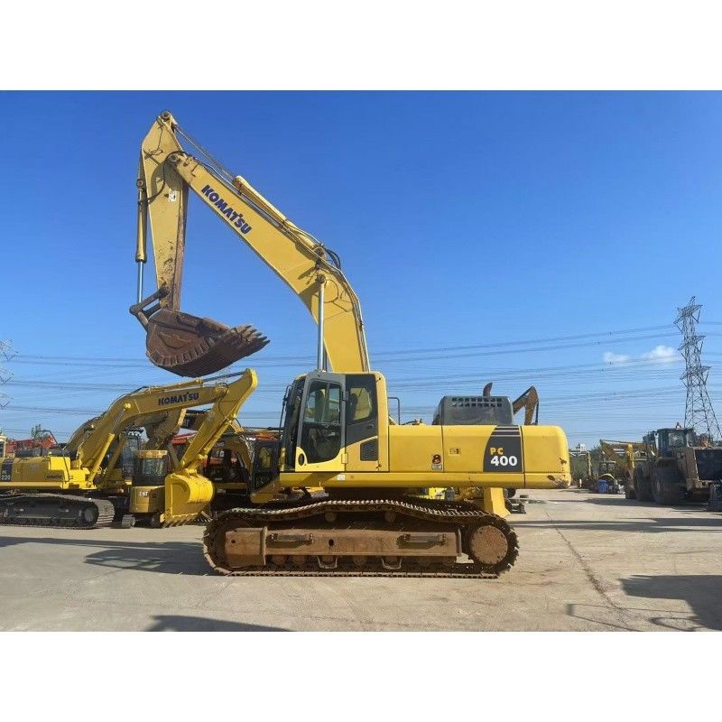 Tweedehands Komatsu PC400 graafmachine 270 KW Motorvermogen voor zware constructies
