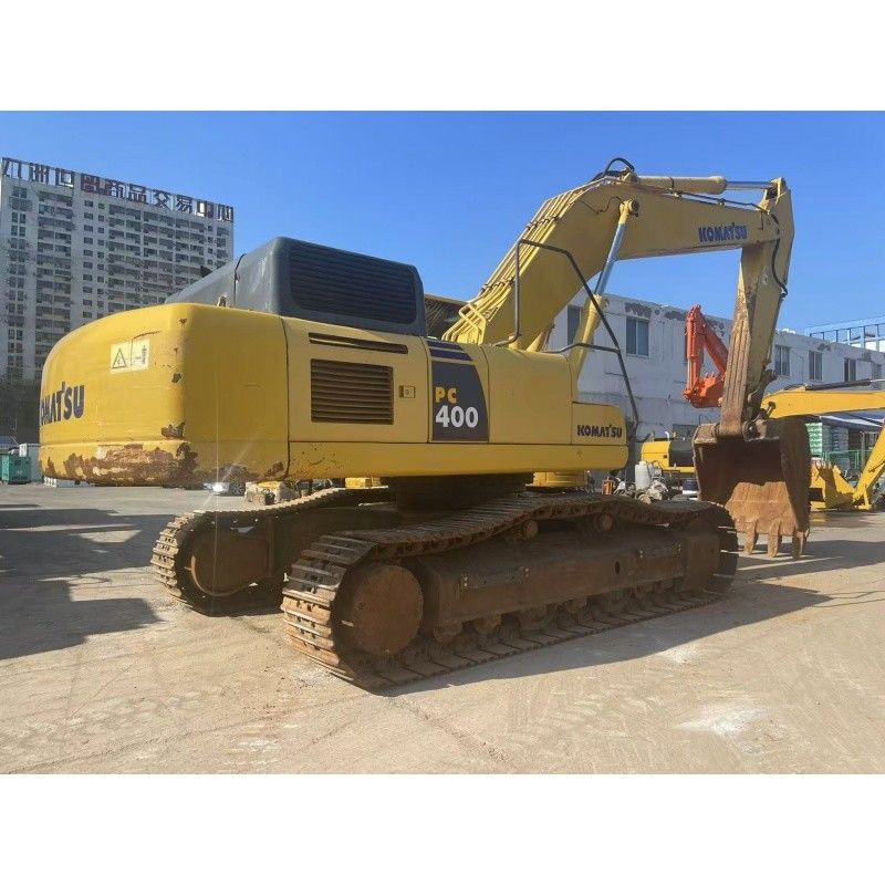 Tweedehands Komatsu PC400 graafmachine 270 KW Motorvermogen voor zware constructies