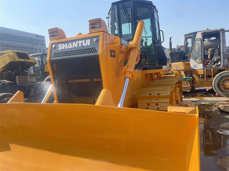 China Gebruikte SHANTUI SD16 Bulldozer Tweedehands Dozer Tractor Klaar om Te Werken