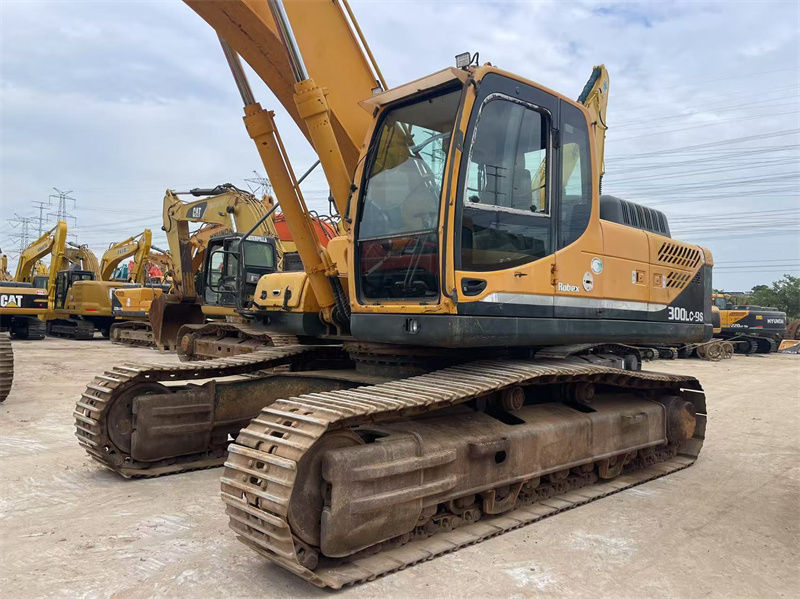 Gebruikte Hyundai R300LC-9S graafmachine te koop Goed onderhouden klaar om te werken