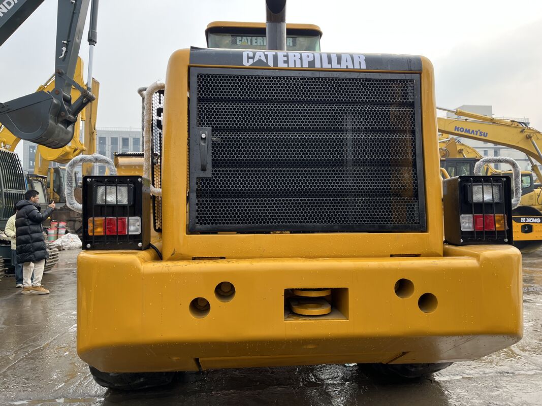 Gebruikte CAT 966H wiellader met hoge breakoutkracht en robuuste aandrijflijn die prestaties levert in harde industriële omgevingen