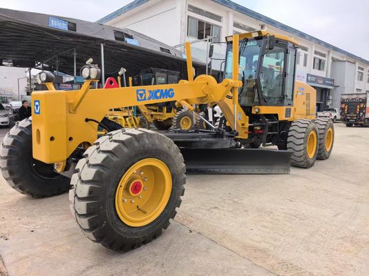 Gebruikte XCMG GR2153 Motor Grader te koop.